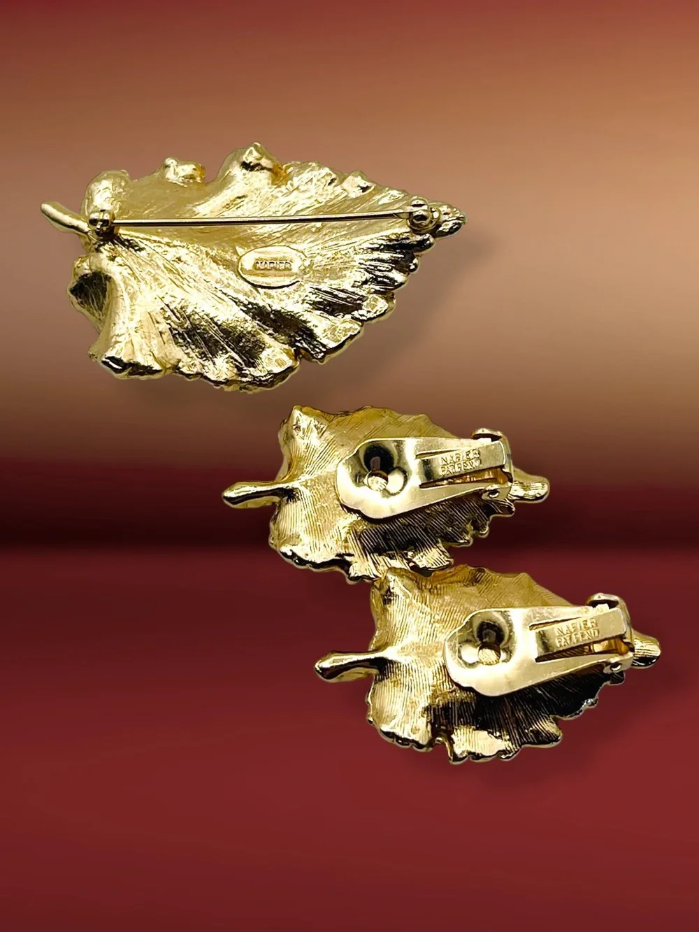 Vintage Napier Gold Tone Textured Leaf Brooch & Matching Clip-On Earrings Set